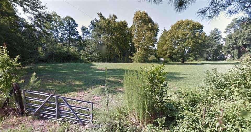 1st image of 10 Barr Cir