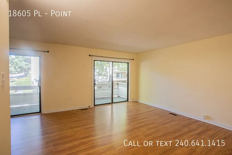 Charming 2 BR/1.5 BA Townhome in Montgomery Village! — Photo 4