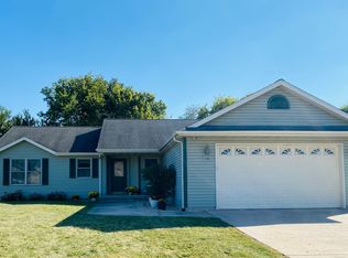 230 Lake Lida Ln, Rochelle, IL 61068