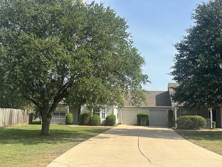 108 Mill Creek Dr #108 — Photo 2