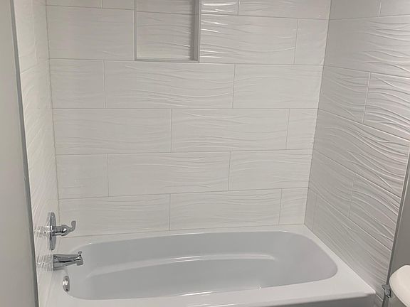 4th image of 18277 University Park Dr