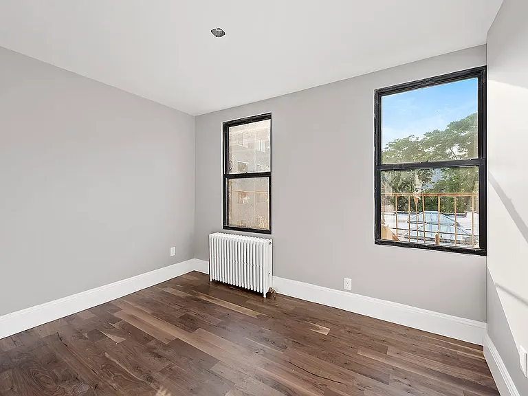 116 Roebling St #3 — Photo 3