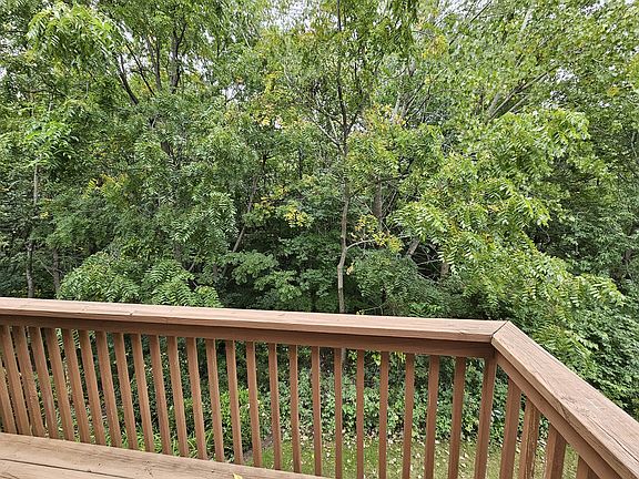 3rd image of 6 Grandview Ct