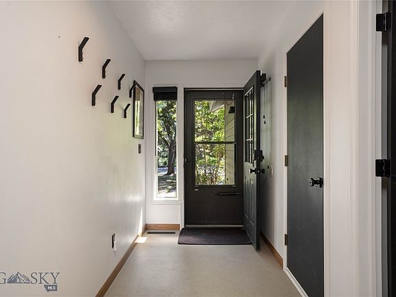 4th image of 617 S 15th Ave