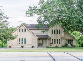 515 S River Rd, Waterville, OH 43566