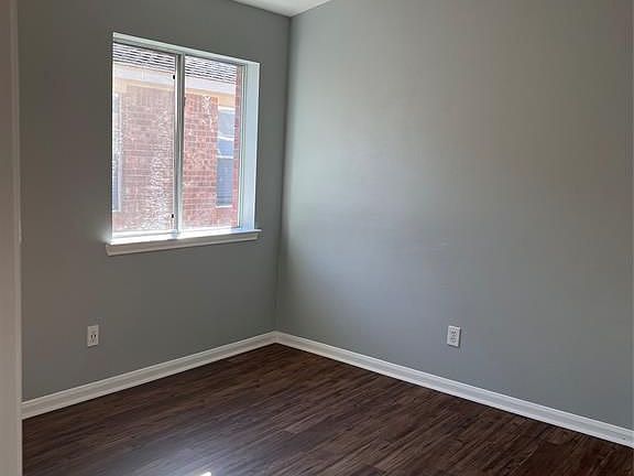 4th image of 3327 Amber Meadow Dr
