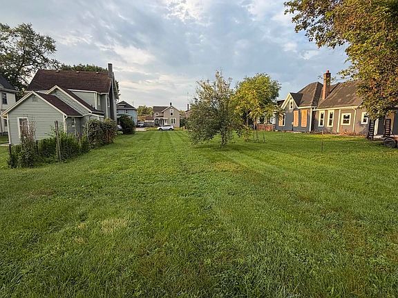2nd image of 1218 Stophlet St