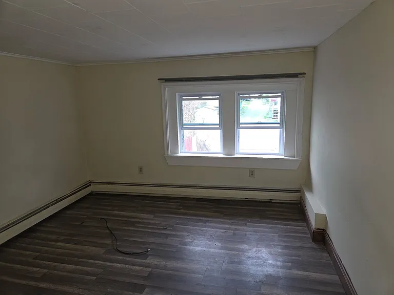 546 W Main St #2A — Photo 8