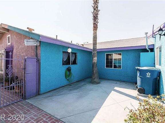 3rd image of 3930 Calle Del Sol