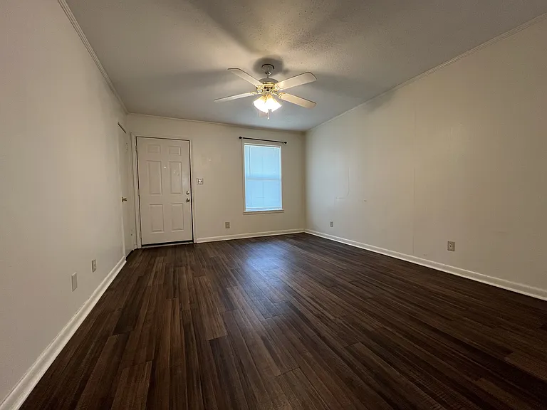 216 Wedgewood St #1 — Photo 10