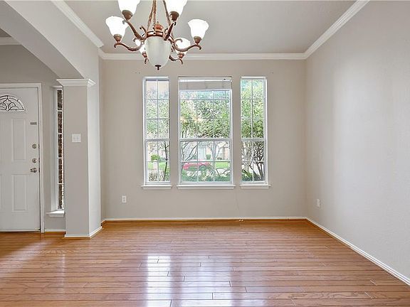 5th image of 5552 Lawnsberry Dr