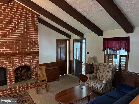 4th image of 682 Georgetown Rd