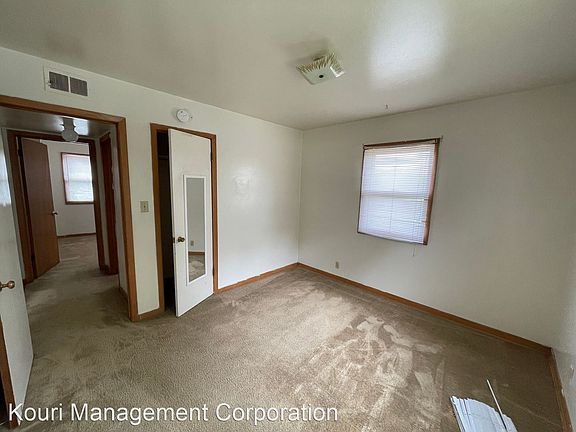 3rd image of 130 Nicholas St #11437821