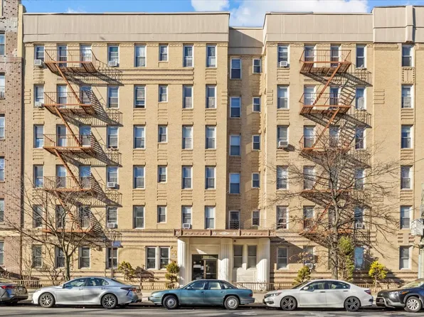 8502 Fort Hamilton Parkway image 1 of 10