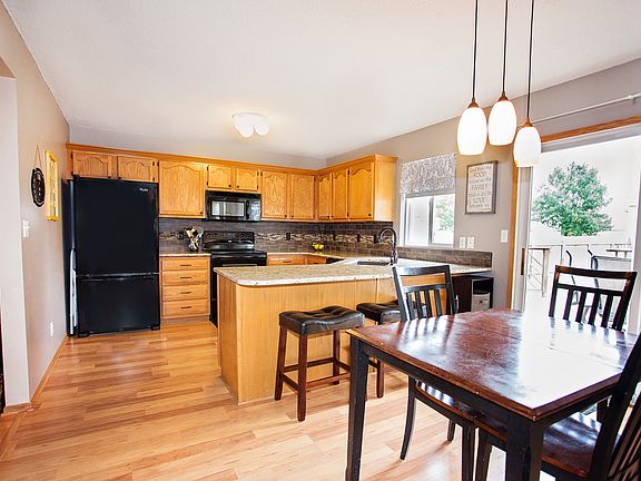 5th image of 155 SE Peachtree Dr