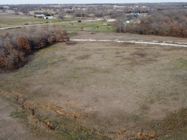 1705 Fm 1816, Bowie, TX 76230