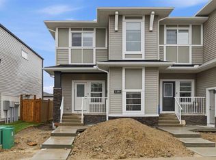 2253 N Bayview Dr SW, Airdrie, AB T4B 5N3