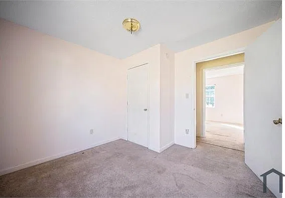 4 bed, 1100 sqft, $1,900 — Photo 4