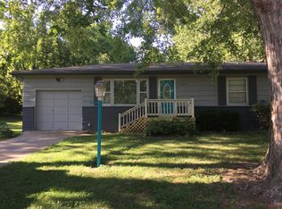18512 E 9th St S, Independence, MO 64056