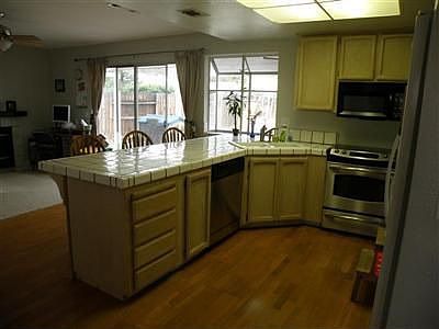 4th image of 1330 Foxhollow Way