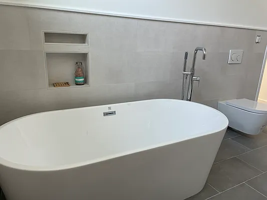 Rented by Easy Street Properties | media 14