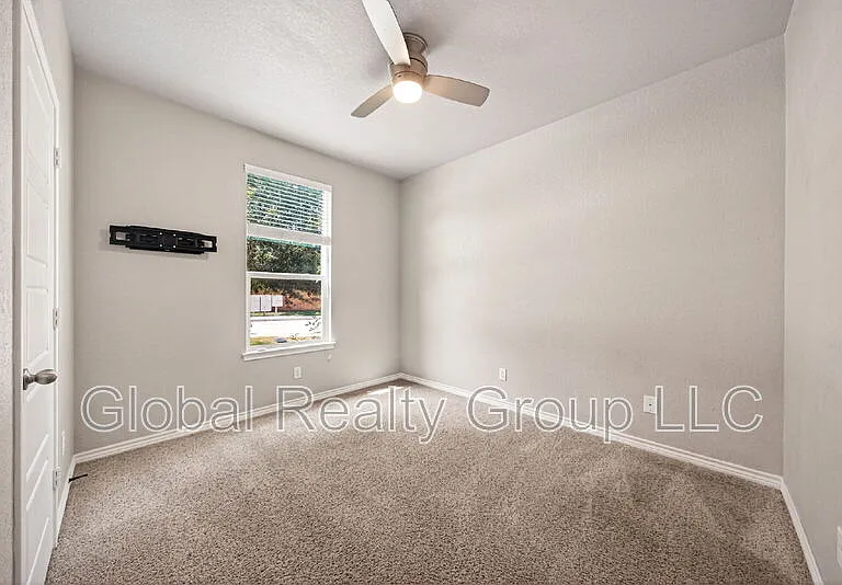 4610 Sebastian Oak — Photo 10