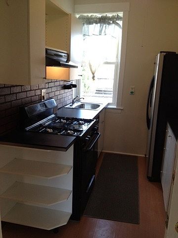2nd image of 4820 W Hutchinson St APT 8C