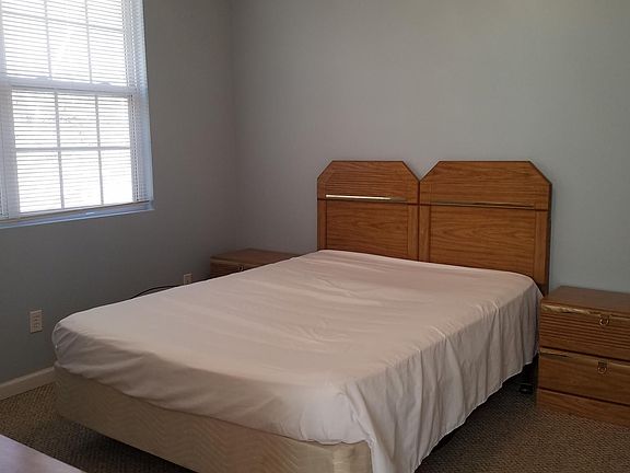 4th image of 132A Burnett Ln #A