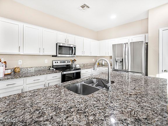 5th image of 8709 W HAMMOND Lane