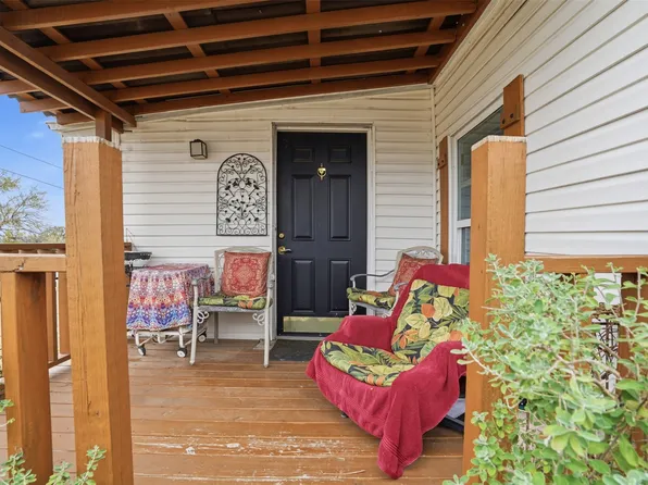 4104 Goliad Dr, Granbury, TX 76048