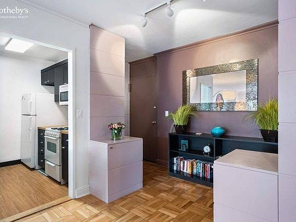 4th image of 166 E 63rd St APT 7K