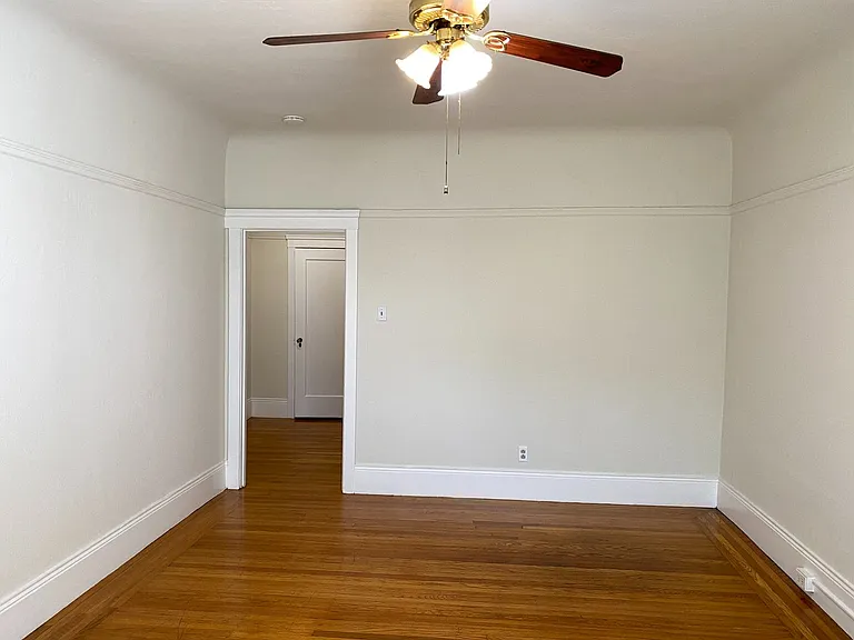 650 Masonic Ave #3 — Photo 3