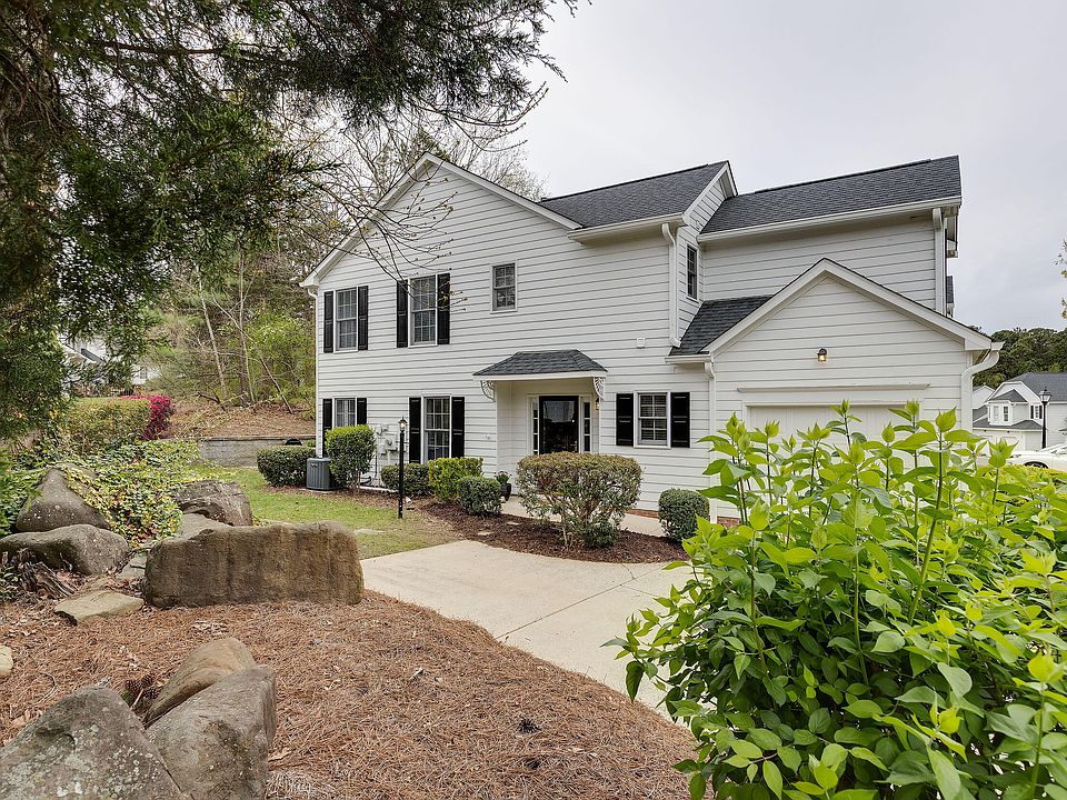 1st image of 18 Lake Village Dr