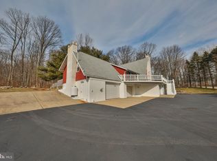 510 Walker Rd, Macungie, PA 18062