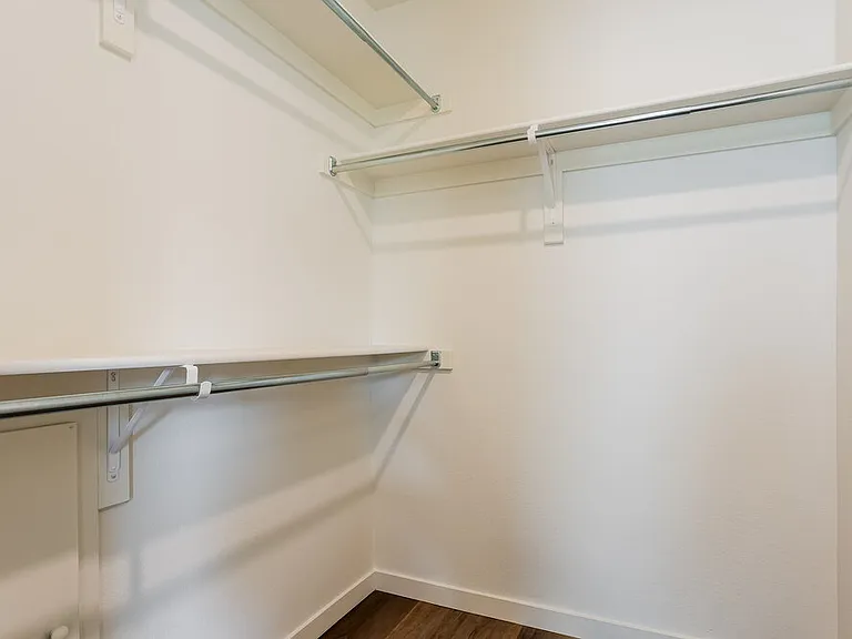 4742 N Tower Ct — Photo 12