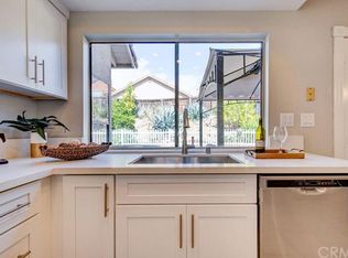 6 Las Piedras, Rancho Santa Margarita, CA 92688