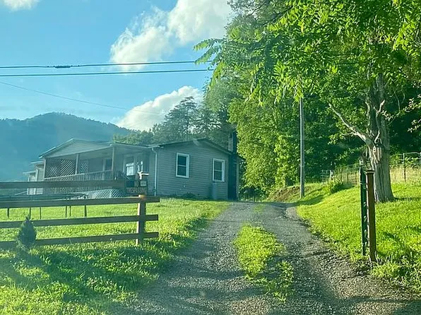 6174 Sugar Run Rd, Jonesville, VA 24263