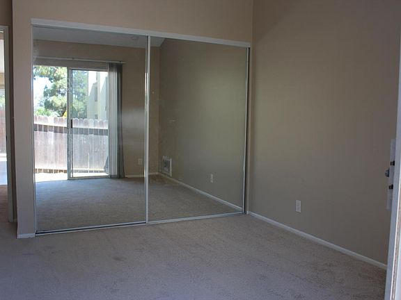 5th image of 424 N Palm Ave