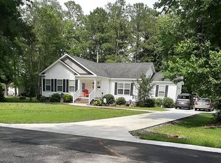 324 N Orange St, Wallace, NC 28466
