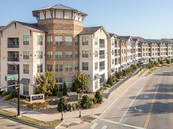 Ayla Stonebriar Apartments Exterior