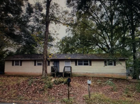 730 Hallyburton St, Griffin, GA 30223