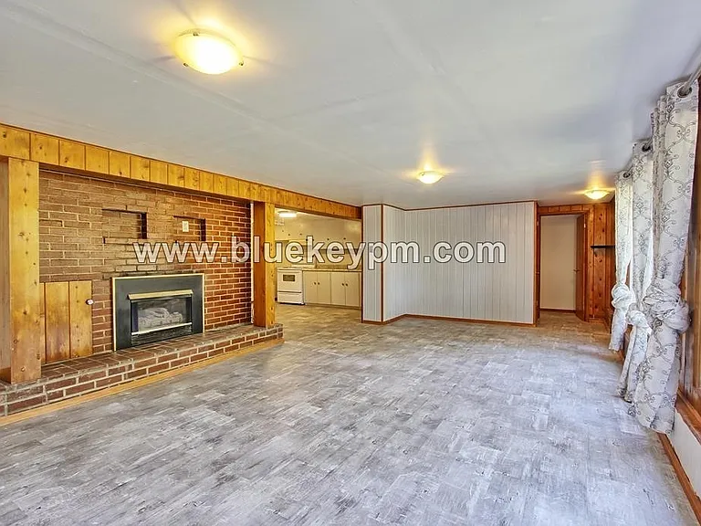 2952 SW Huber St #B — Photo 4