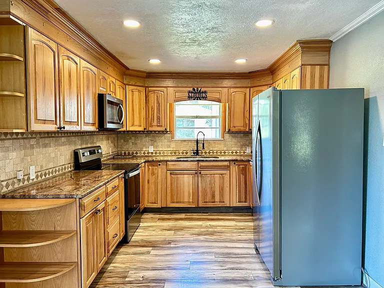1761 Bass Rd — Photo 7
