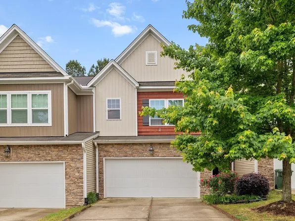 708 Ennis Creek Ln, Cary, NC 27513