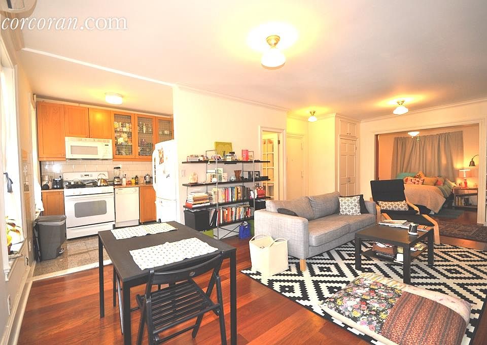 1st image of 198 Sackett St APT 3
