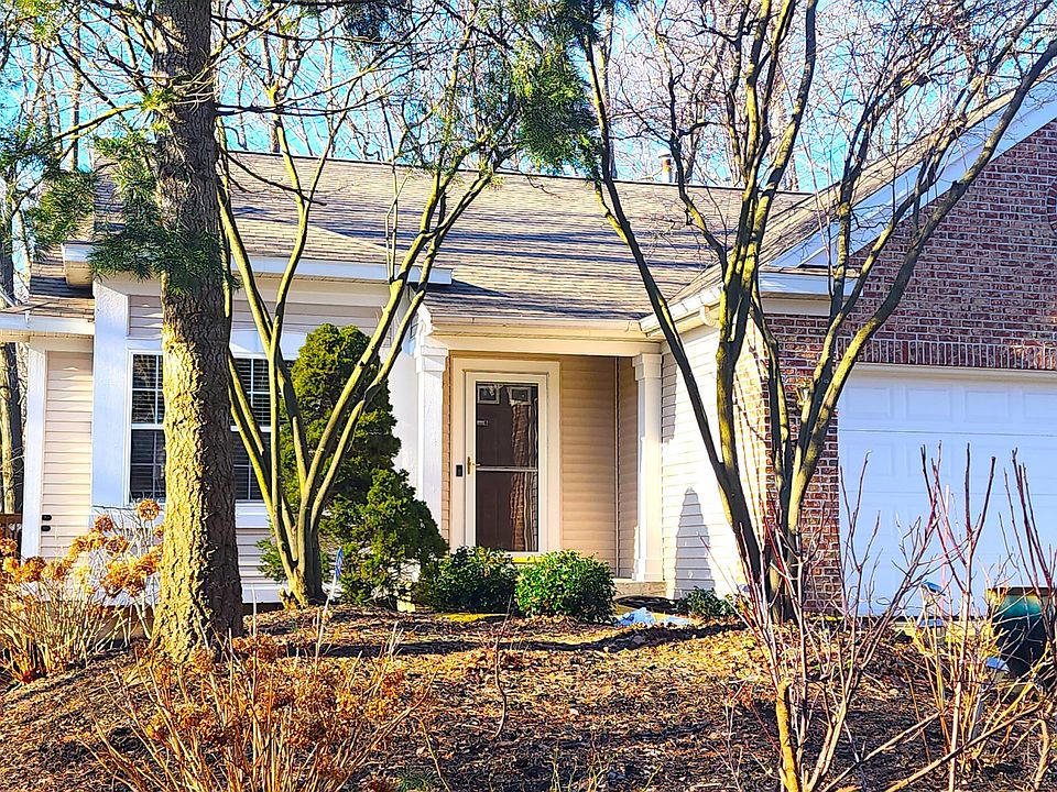 1st image of 5851 Lyn Haven Dr SE