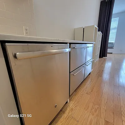 Rented by Oxford Property Group | media 22