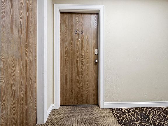 4th image of 2101 S Josephine Street #212