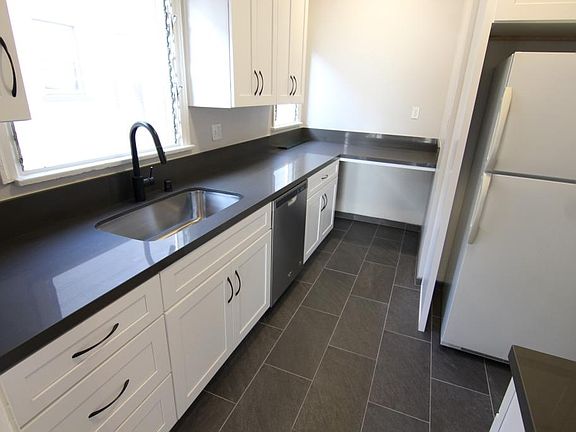 3rd image of 350 N Ogden Dr #352-1/2