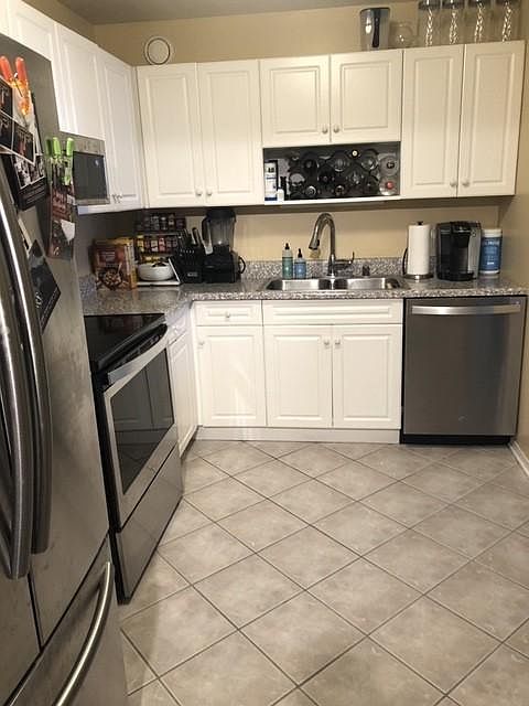 1st image of 70 W Huron St APT 2505